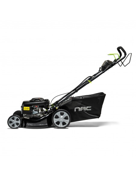Wydajna kosiarka spalinowa z rozrusznikiem elektrycznym NAC LS46-146-HS-ES-NG 146 cm³ poj. kosza 60 l 5902490742130 5
